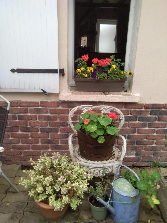 Les Tournesols Bed & Breakfast La Bernardiere Eksteriør bilde